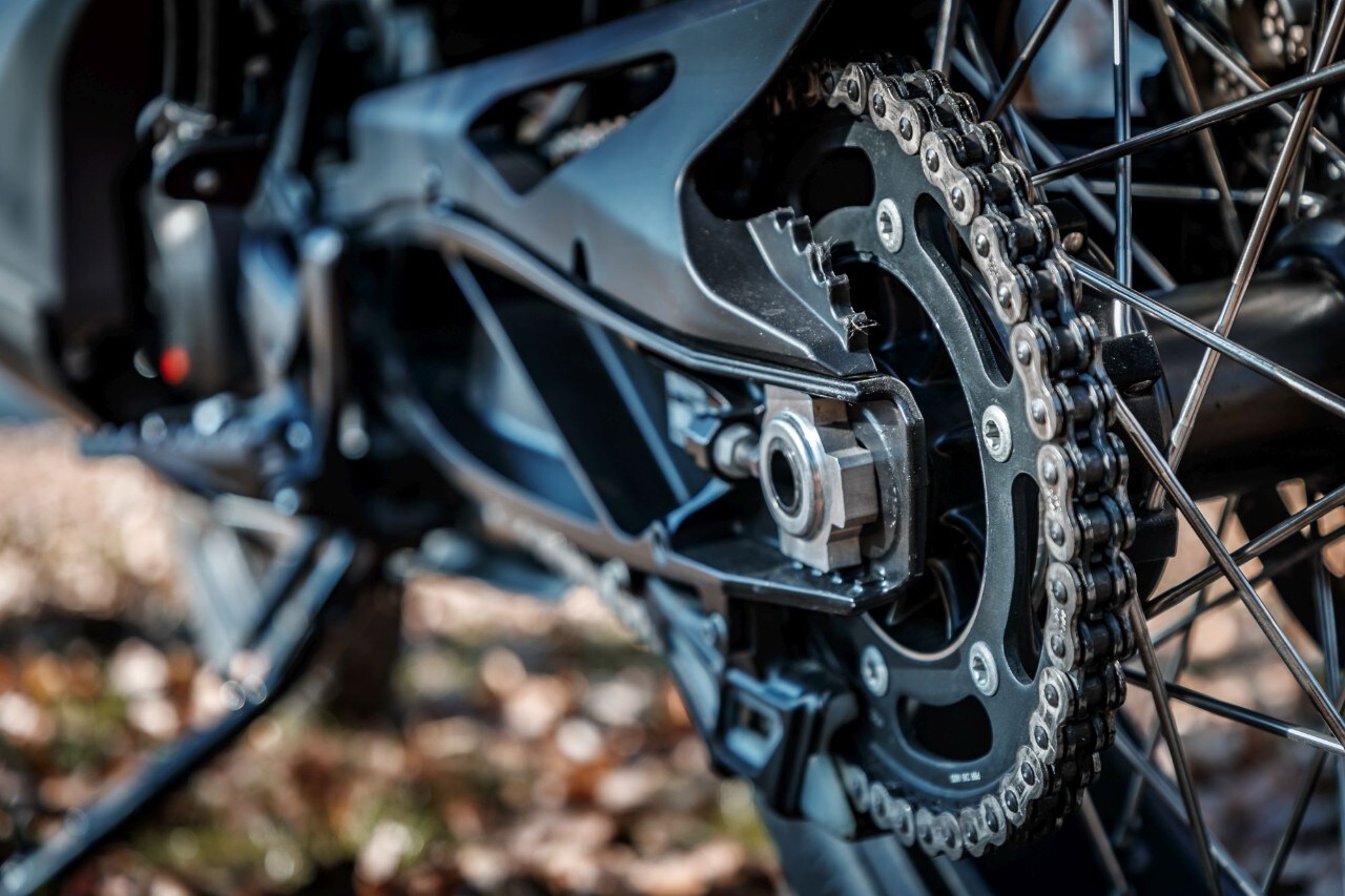 KTM 890 Adventure: crossover senza limiti